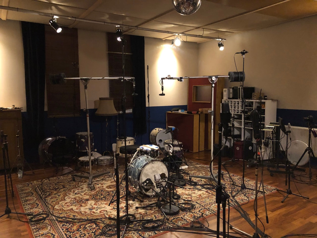TuneDyne - Black Brass Snare - Immersive Rooms